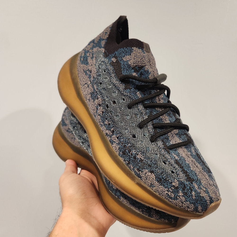 Yeezy Covelleti size 10M